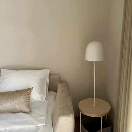 Parkside Lux - 2 Bedrooms Apartment, New Apartman