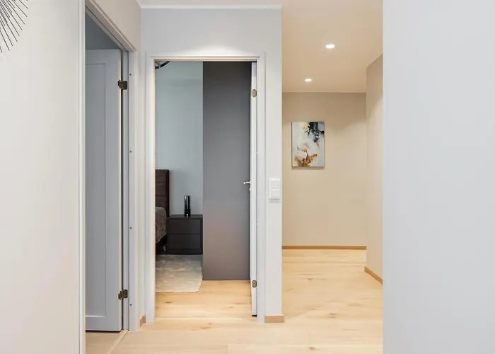 Parkside Lux - 2 Bedrooms Apartment, New Apartament *