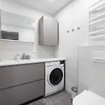 Parkside Lux - 2 Bedrooms Apartment, New *